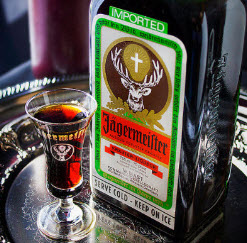 Rượu thảo dược Jägermeister 56